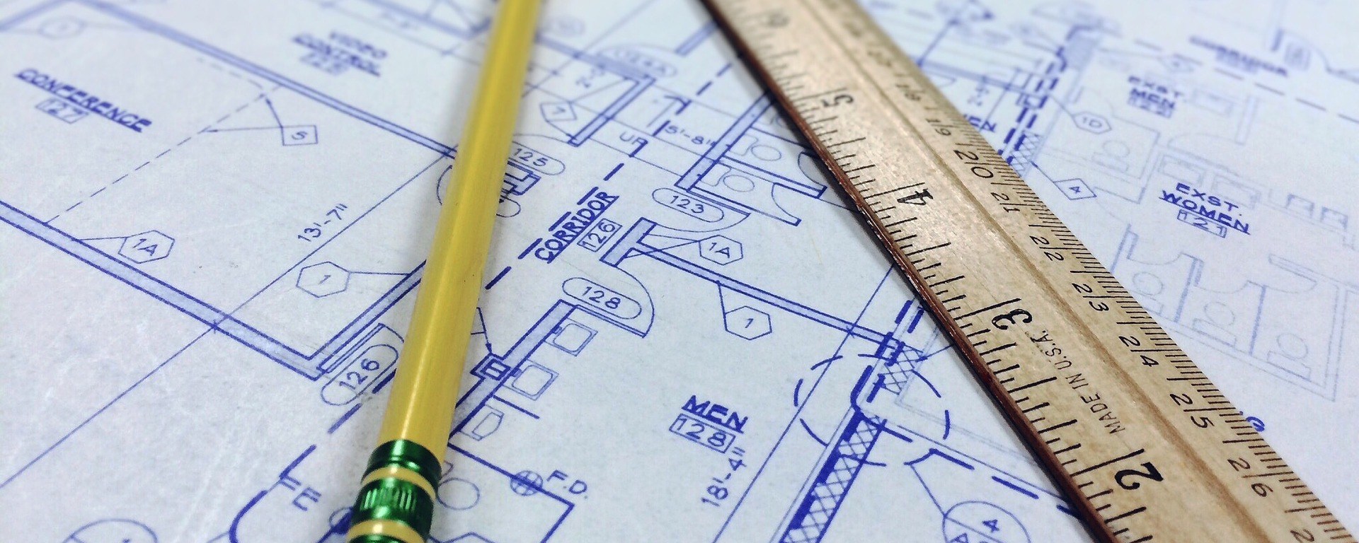 Agence Immobilière et Décoration d'Intérieur pour maison, appartement, commerce à Chambéry en Savoie : Recherche - Achat - Vente, Home Staging, Conseils en Immobiliers et en décoration.